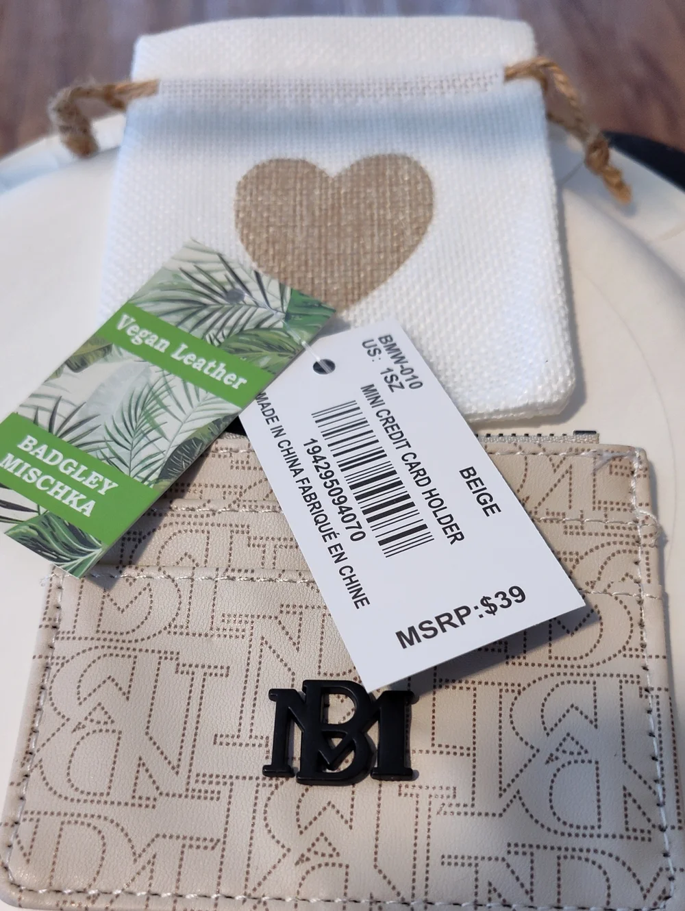 Badgley Mischka Mini Card Holder  Cream Monogram  Black Logo 4 X 3 NWT $39 msrp